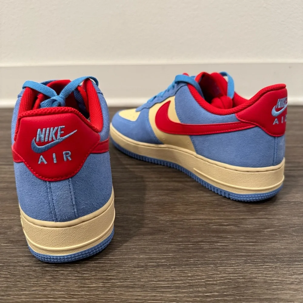 Nike AIR FORCE 1 '07 LV8 sz 10